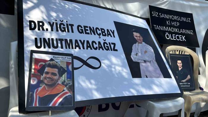 "Oğlum Olmadan Kurtarıp Gönderdiğiniz Arabaya Hepinizi Koyup Yakmak Geliyor İçimden"