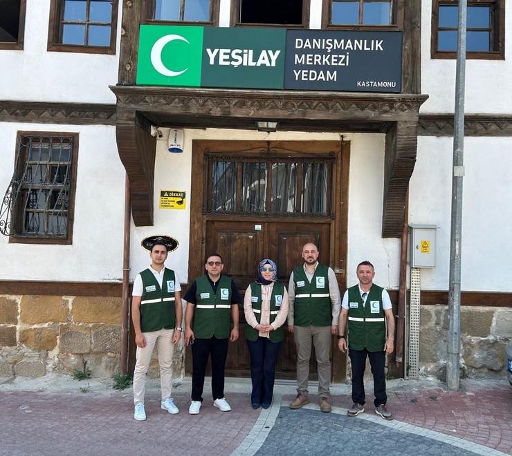 rize-ve-kastamonu-yesilay-subeleri-bagimsizlik-seferberligi-kapsaminda-atolye-temelli-faaliyetlere-yonelik-uygulama-odakli-bir-is-birligi-baslatti-6.jpg