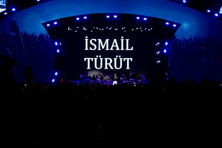 trabzon-kultur-yolu-festivali-ismail-turut-konseriyle-devam-etti-1.jpg