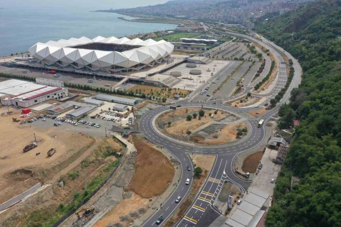Trabzon Şehir Hastanesi Kavşağı Trafiğe Açıldı