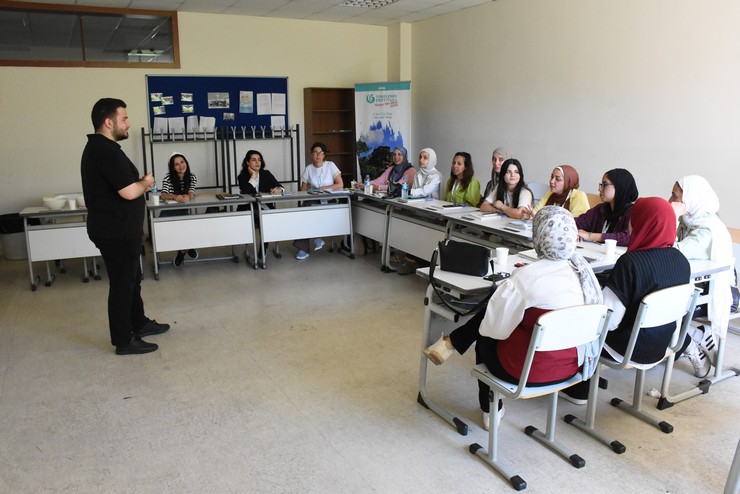 rize-ve-orduya-farkli-ulkelerden-gelen-28-ogrenci-turkce-egitimi-almalarinin-yani-sira-karadenizin-kulturel-ve-dogal-guzelliklerini-kesfetme-imkani-buluyor-12.jpg