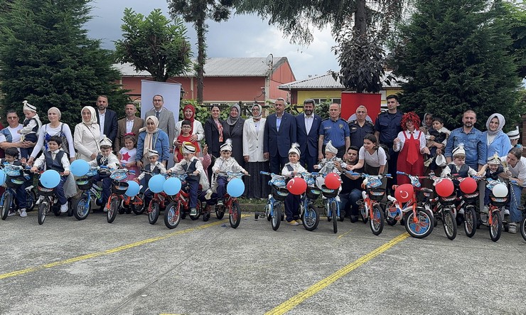trabzon-vakiflar-bolge-mudurlugunce-rizede-19-cocuk-icin-sunnet-soleni-organize-edildi-1.jpg