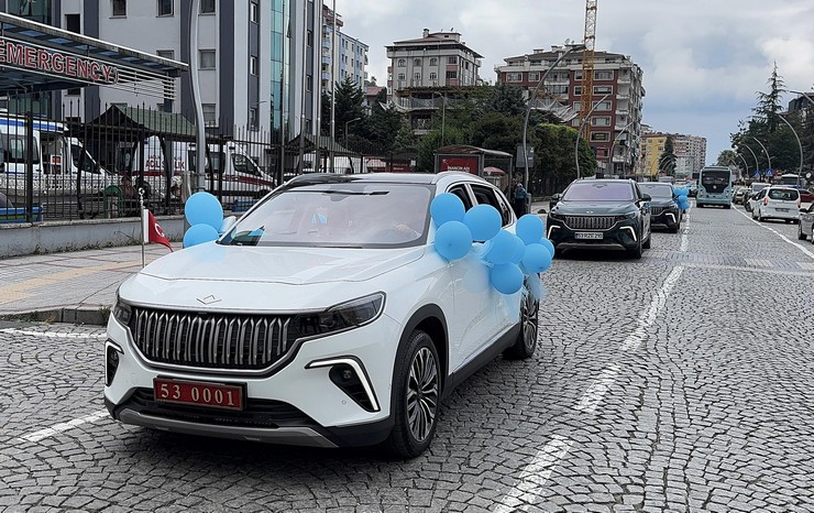 trabzon-vakiflar-bolge-mudurlugunce-rizede-19-cocuk-icin-sunnet-soleni-organize-edildi-2.jpg