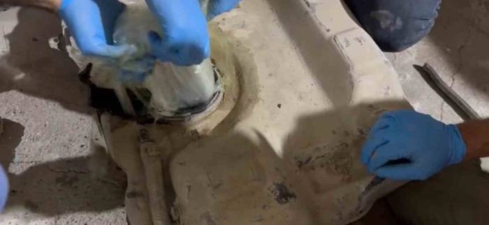 Ek Mazot Deposundan 20 Kilogram Esrar Çıktı