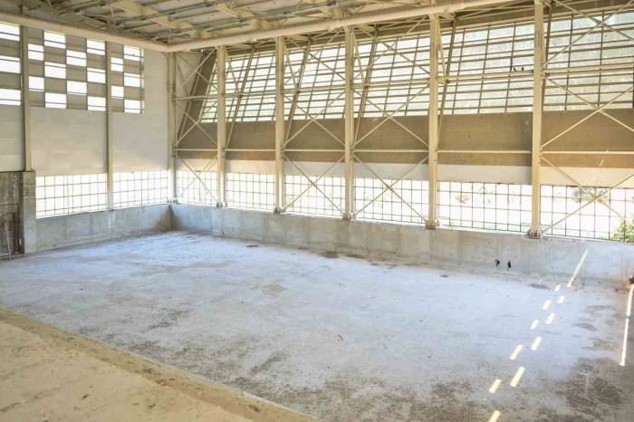 Esenyurt’ta Yarım Kalan Spor Tesisi Tamamlanıyor