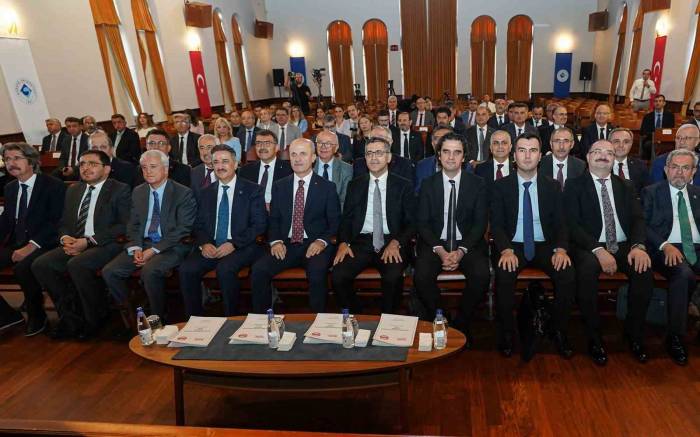 Rektör Hacımüftüoğlu: "Üniversitelerimiz, Yök Liderliğinde Stratejik Adımlar Atıyor"