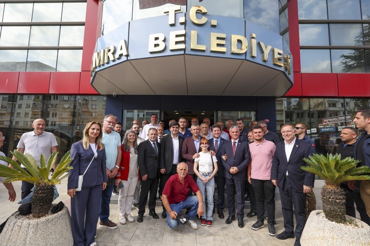 chp-genel-baskani-ozgur-ozel-trabzonda-konustu-7.jpg