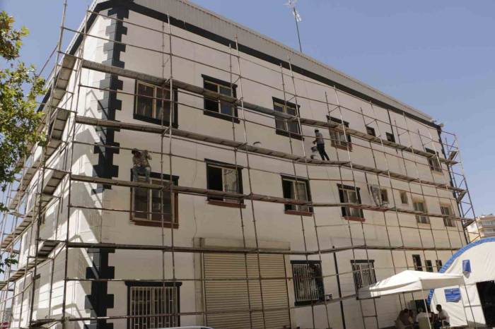 Diyarbakır Annelerinin Simgesi Eski Hdp İl Binasında Tadilat Başladı