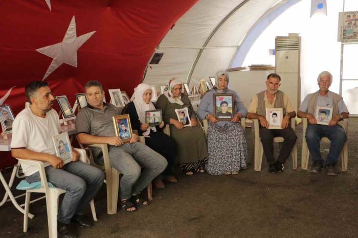 Diyarbakır Anneleri Evlat Nöbetine Kararlılıkla Devam Ediyor