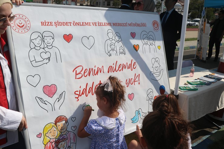 rizede-koruyucu-aile-senligi-duzenlendi-2.jpg