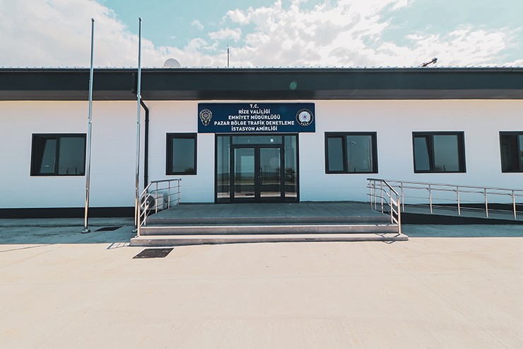 rizede-pazar-bolge-trafik-denetleme-istasyon-amirligi-binasinin-insaati-tamamlandi-2.jpg