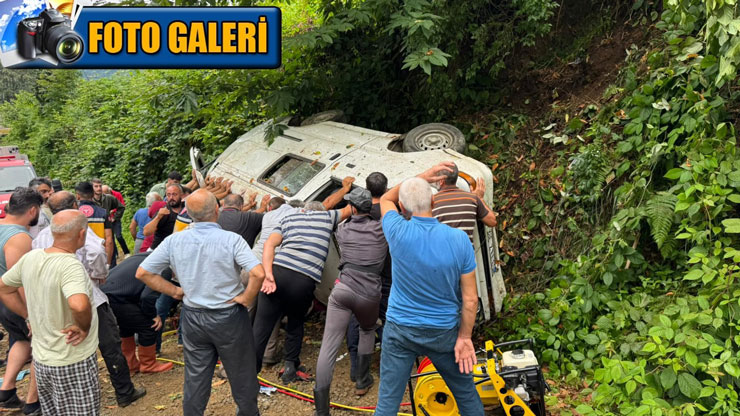 rizede-cay-toplamaya-gidenleri-tasiyan-panelvan-kaza-yapti-2-olu-3-yaral.jpg