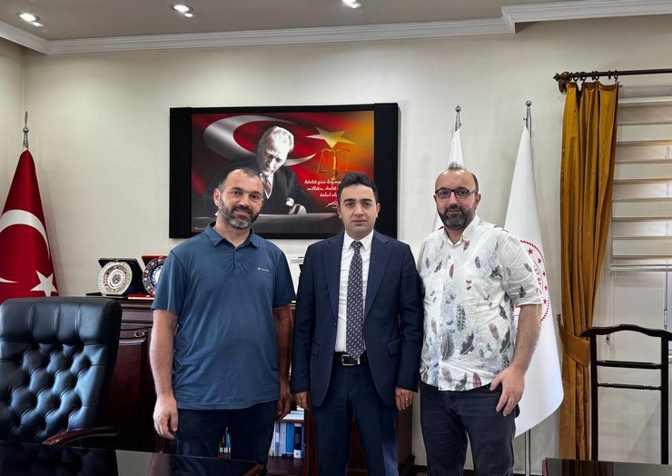 rize-adalet-komisyonu-ve-rize-1-agir-ceza-mahkemesi-baskanligina-atanan-ahmet-kose-rizedeki-yeni-gorevine-basladi-1.jpg