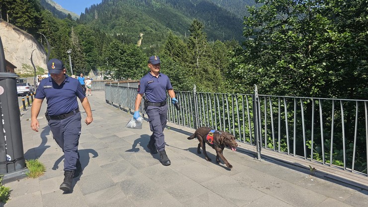rizede-kaybolan-cocuk-3-saat-sonra-bulundu-2.jpg