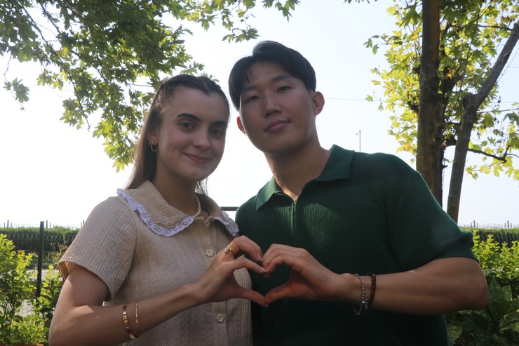 guney-koreli-yeong-jun-is-toplantisinda-istanbulda-tanistigi-melisa-sat-sayesinde-once-muslumanligi-secip-ismini-can-kim-olarak-degistirdi-sonra-da-rizeli-melisa-sat-i-1.jpg