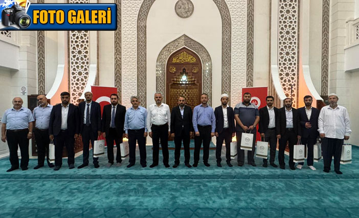 ayet-hadis-ezberleme-yarismasi-karadeniz-bolge-finali-rizede-yapildi-53.jpg