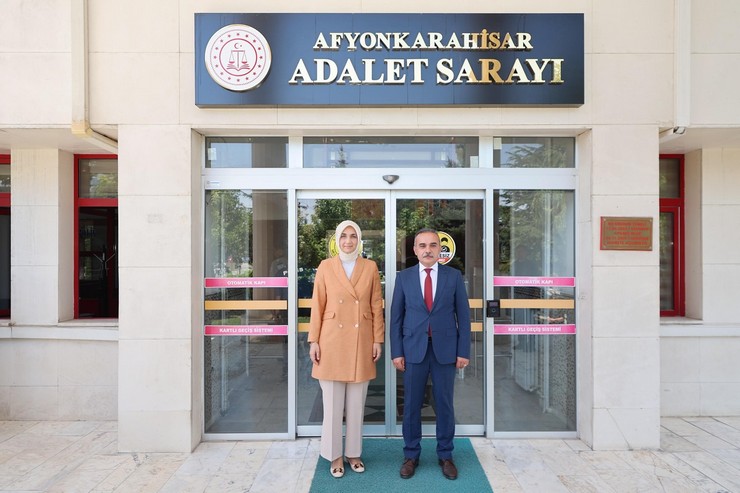hakimler-ve-savcilar-kurulunun-hsyk-2025-yili-ana-kararnamesi-ile-rizeden-afyonkarahisar-cumhuriyet-bassavciligina-atanan-cumhuriyet-bassavcisi-mehmet-patlak-gorev.jpg