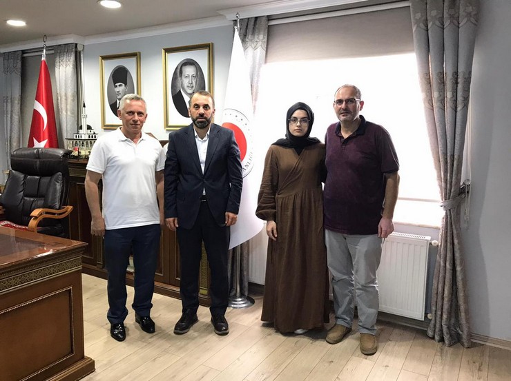 rizenin-hafiz-ogrencisi-aynur-turan-yksde-turkiye-1-364uncusu-oldu-1.jpg
