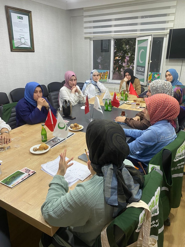 rize-yesilay-kadin-komisyonundan-kultur-ve-kisisel-gelisimi-birlestiren-etkinlik-2.jpg
