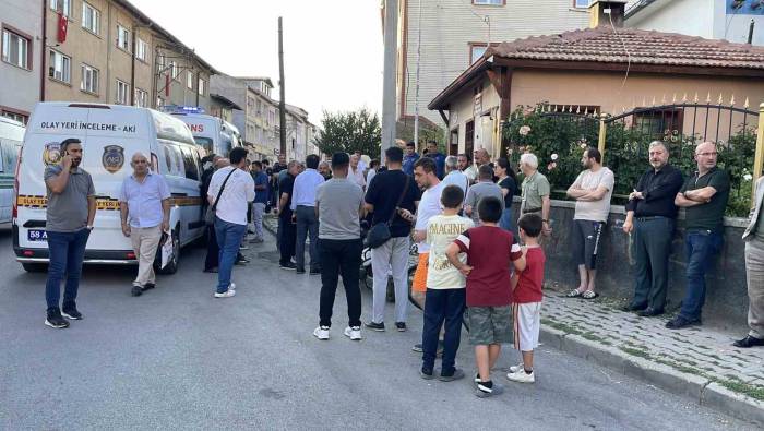 Mahalle Muhtarı, Muhtarlık Binasında Ölü Bulundu