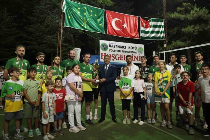 Bayramcı Köyü Voleybol Turnuvası Sona Erdi