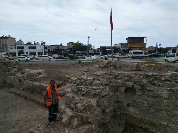 Varlığından Bölge Halkının Haberinin Bile Olmadığı Tarihi Kale Kazı Çalışmalarıyla Ortaya Çıkarıldı