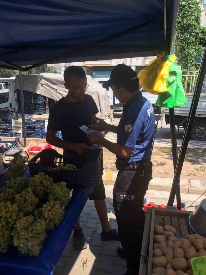 Karacabey’de Polis Dolandırıcılığa Karşı Broşür Dağıttı