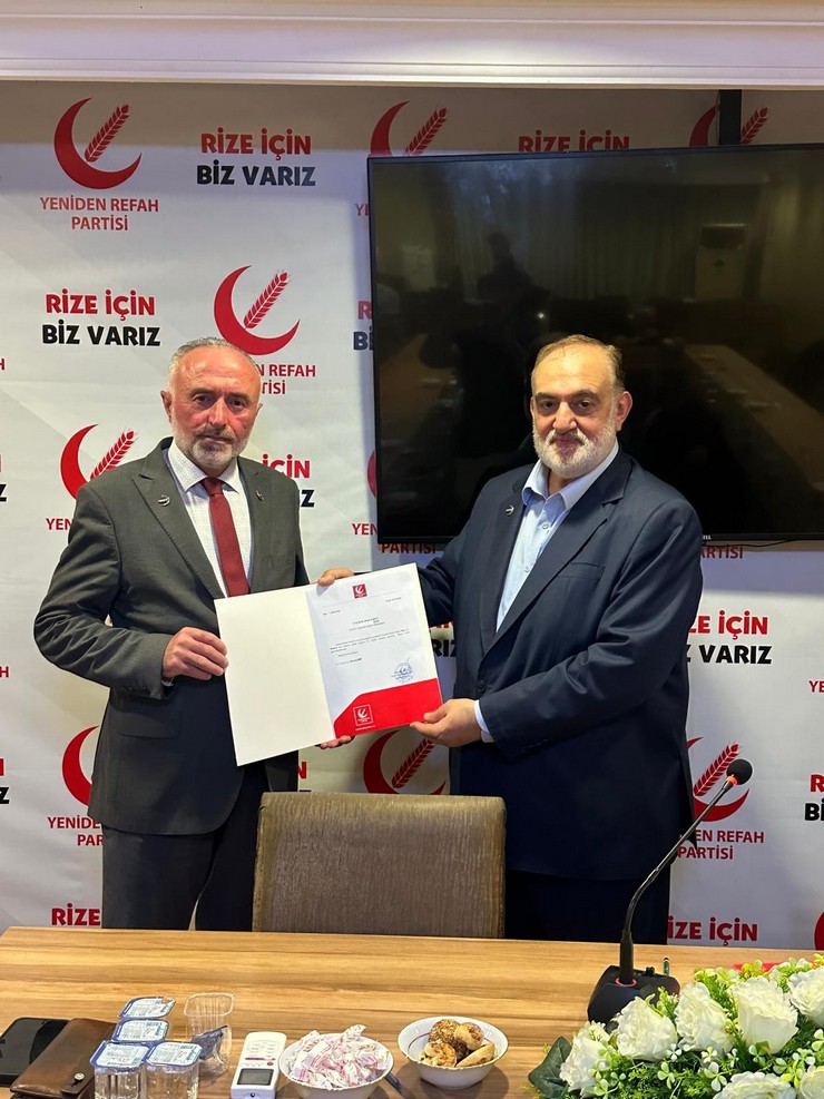 yeniden-refah-partisi-rize-teskilatinda-yeni-ilce-baskani-atamalari-gerceklestirdi-merkez-ardesen-ve-findikli-ilcelerinde-gorev-yapan-ilce-baskanlarinin-yerine-yeni-i-6.jpg