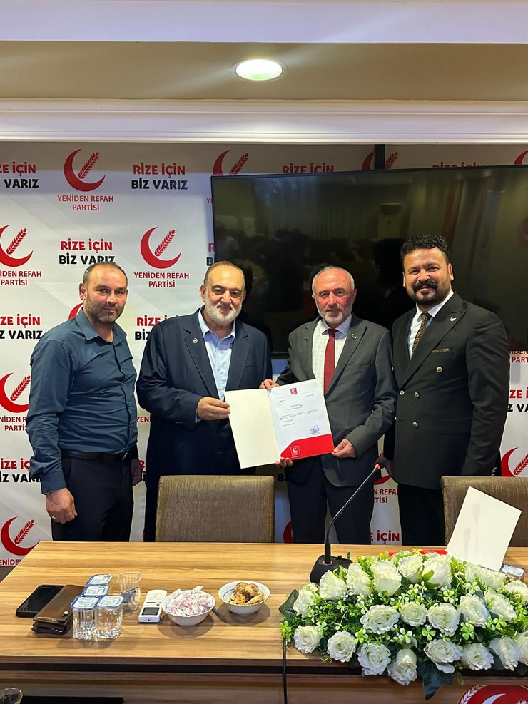 yeniden-refah-partisi-rize-teskilatinda-yeni-ilce-baskani-atamalari-gerceklestirdi-merkez-ardesen-ve-findikli-ilcelerinde-gorev-yapan-ilce-baskanlarinin-yerine-yeni-i.jpg