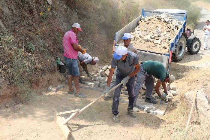 Başkan Özel: "Her Mahalleye, Her Vatandaşa Eşit Hizmet Ediyoruz"