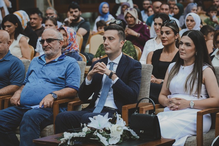 rizenin-cayeli-ilcesinin-en-cok-ziyaret-edilen-turistik-alanlarindan-biri-olan-agaran-selalesi-cukurova-devlet-senfoni-orkestrasi-ve-samsun-devlet-klasik-turk-muzigi-ko-1.jpg
