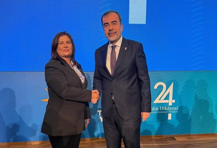 Başkan Erdem: "Ak Parti’nin Kurumsal Kimliğiyle Bağdaşmayan Bir Davranıştır"