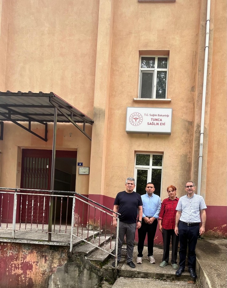 rize-il-saglik-muduru-doc-dr-gokhan-demiral-ardesen-ilcesindeki-birinci-basamak-saglik-tesislerini-ziyaret-ederek-vatandaslara-sunulan-saglik-hizmetlerini-yerinde-i-9.jpg