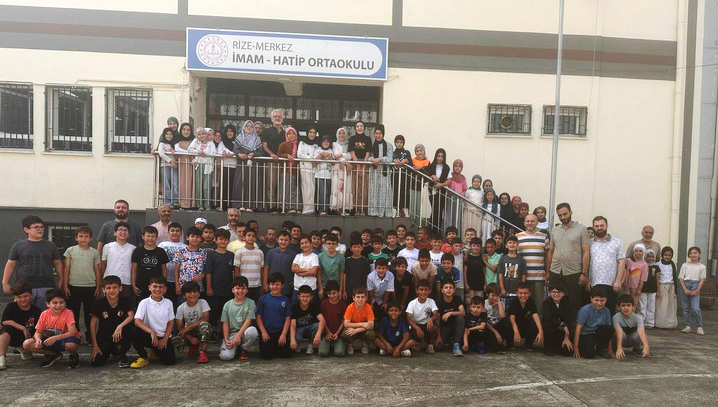 rizede-hafizlik-projesi-ogrencileri-yaz-donemi-egitimlerini-tamamladi-1.jpg