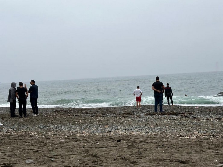 trabzonun-of-ilcesinde-13-yasindaki-bir-cocuk-denizde-kayboldu-1.jpg