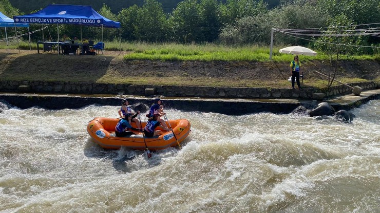rizede-rafting-avrupa-kupasi-heyecani-devam-ediyor-4.jpg