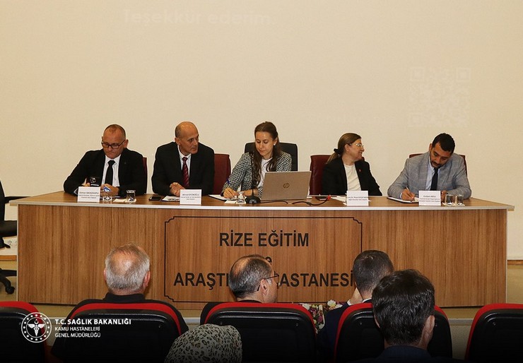 hakan-usta-rizede-saglik-yatirimlari-ve-projeler-degerlendirildi-7.jpg