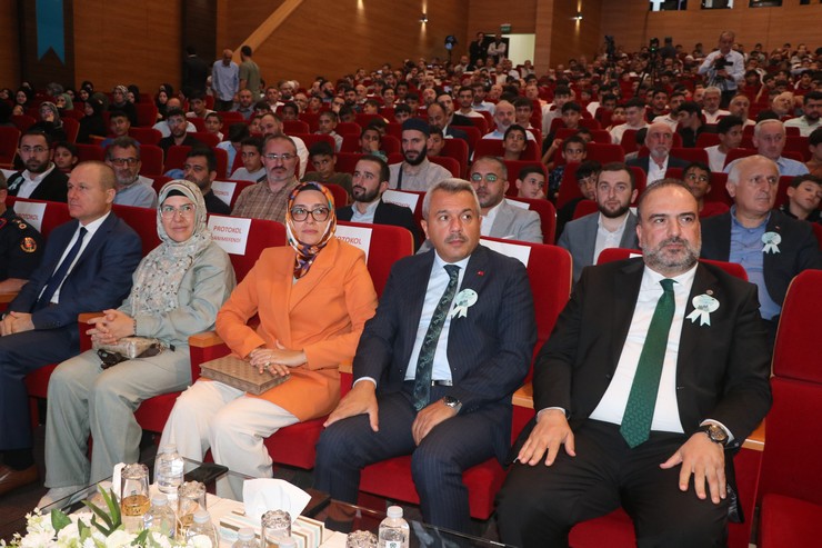 rizede-hz-peygamber-ve-aile-hayati-konferansi-duzenlendi-12.jpg