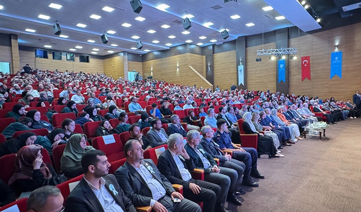 rizede-hz-peygamber-ve-aile-hayati-konferansi-duzenlendi-2.jpg
