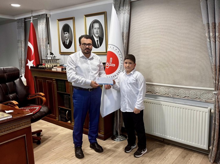 rizede-kuran-i-kerimi-yuzunden-guzel-okuma-yarismasi-il-finali-yapildi-9.jpg