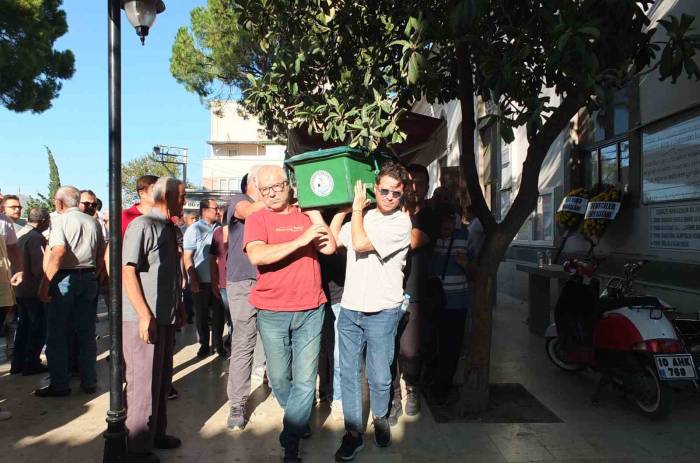 Burhaniye Lider’ini Kaybetti