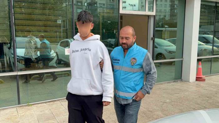 Nişanlısının Parmağındaki Yüzüğü Zorla Aldığı İçin Tutuklandı