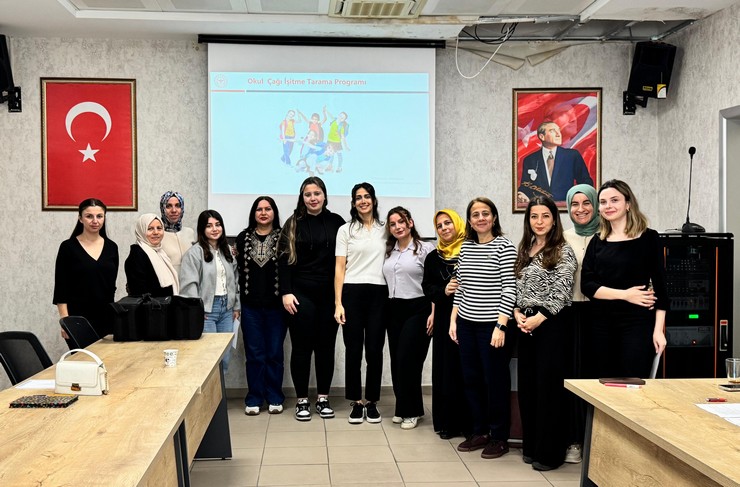 rizede-okul-cagi-cocuklarda-isitme-tarama-programi-uygulayici-egitimi-duzenlendi-5.jpg