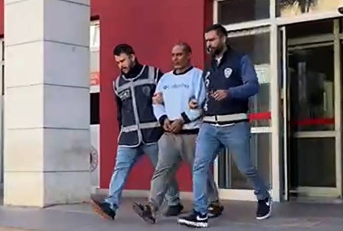 Manisa’da Ayrılmak İsteyen Eşini Tüfekle Öldüren Zanlı Tutuklandı