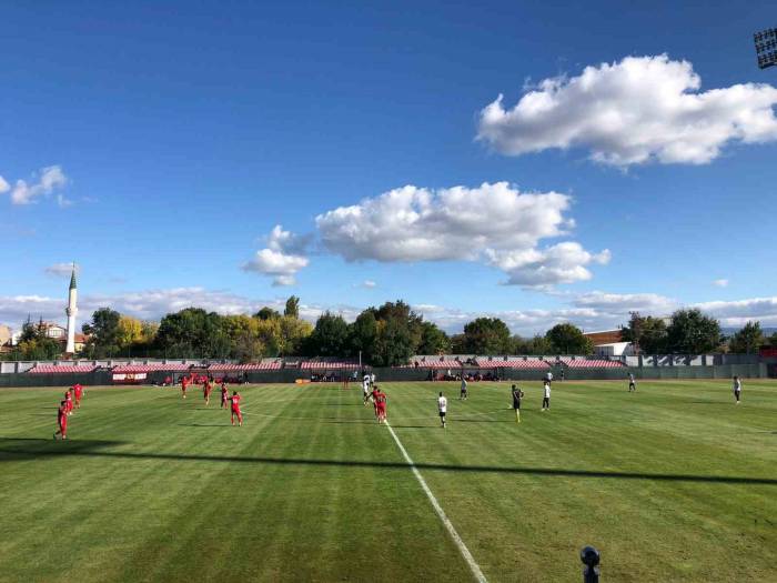 Bölgesel Amatör Lig: Tki Tavşanlı Linyitspor: 2 - Gemlikspor: 2