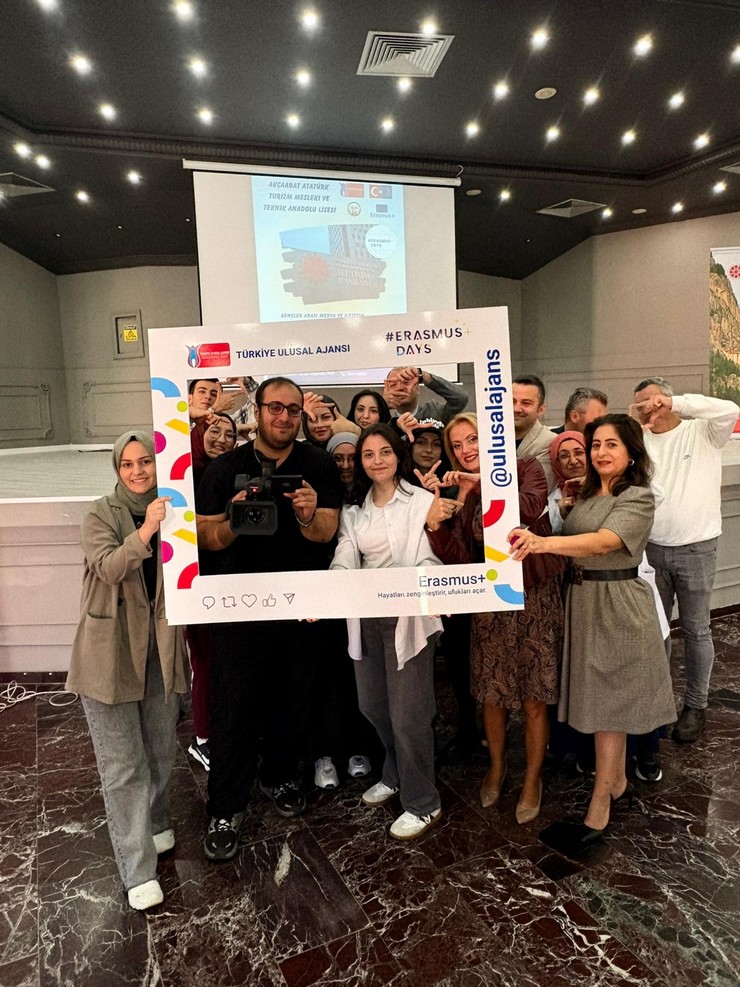 erasmus-days-2025te-gencler-dezenformasyona-karsi-bilgilendirildi-1.jpg