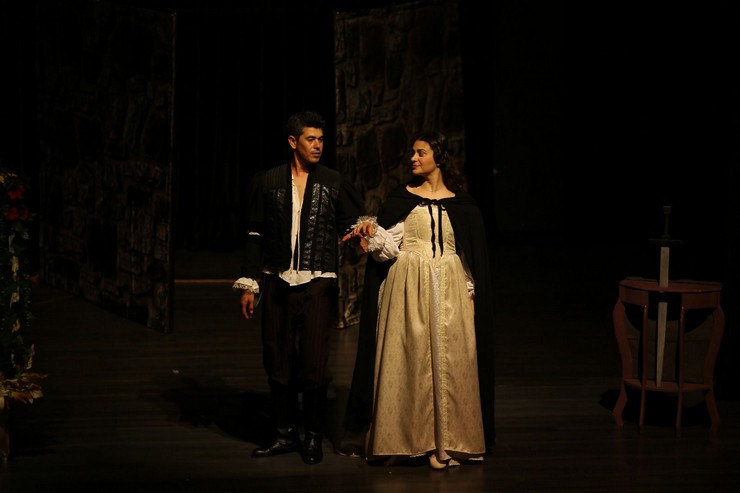 romeo-juliet-rizede-ayakta-alkislandi-15.jpg