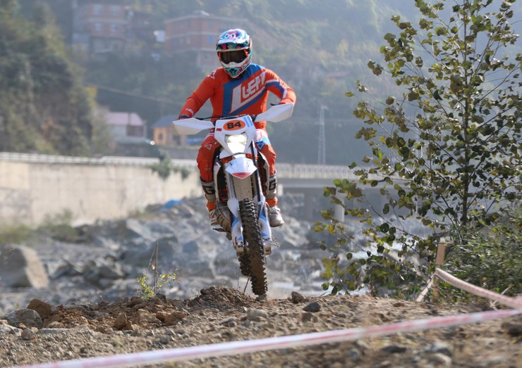 turkiye-enduro-ve-atv-sampiyonasi-rizede-basladi-27.jpg