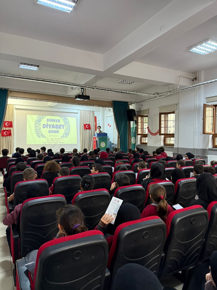 14-kasim-dunya-diyabet-gunu-kapsaminda-rizede-farkindalik-etkinlikleri-duzenlendi-13.jpg
