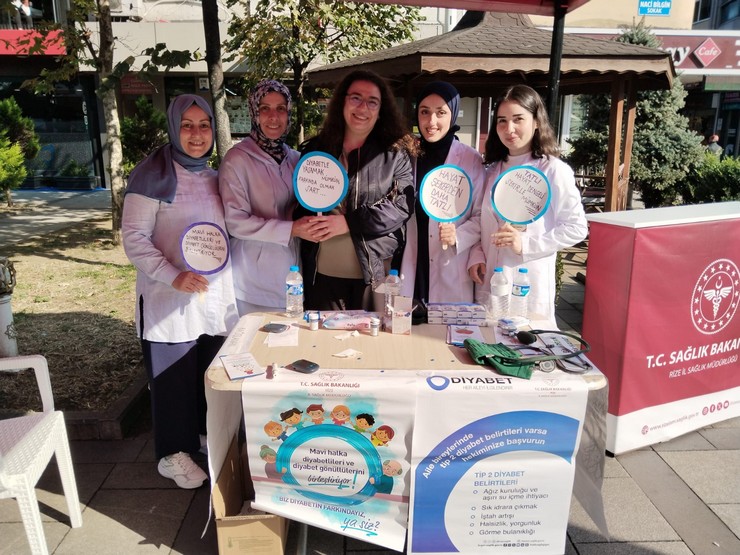 14-kasim-dunya-diyabet-gunu-kapsaminda-rizede-farkindalik-etkinlikleri-duzenlendi-2.jpg